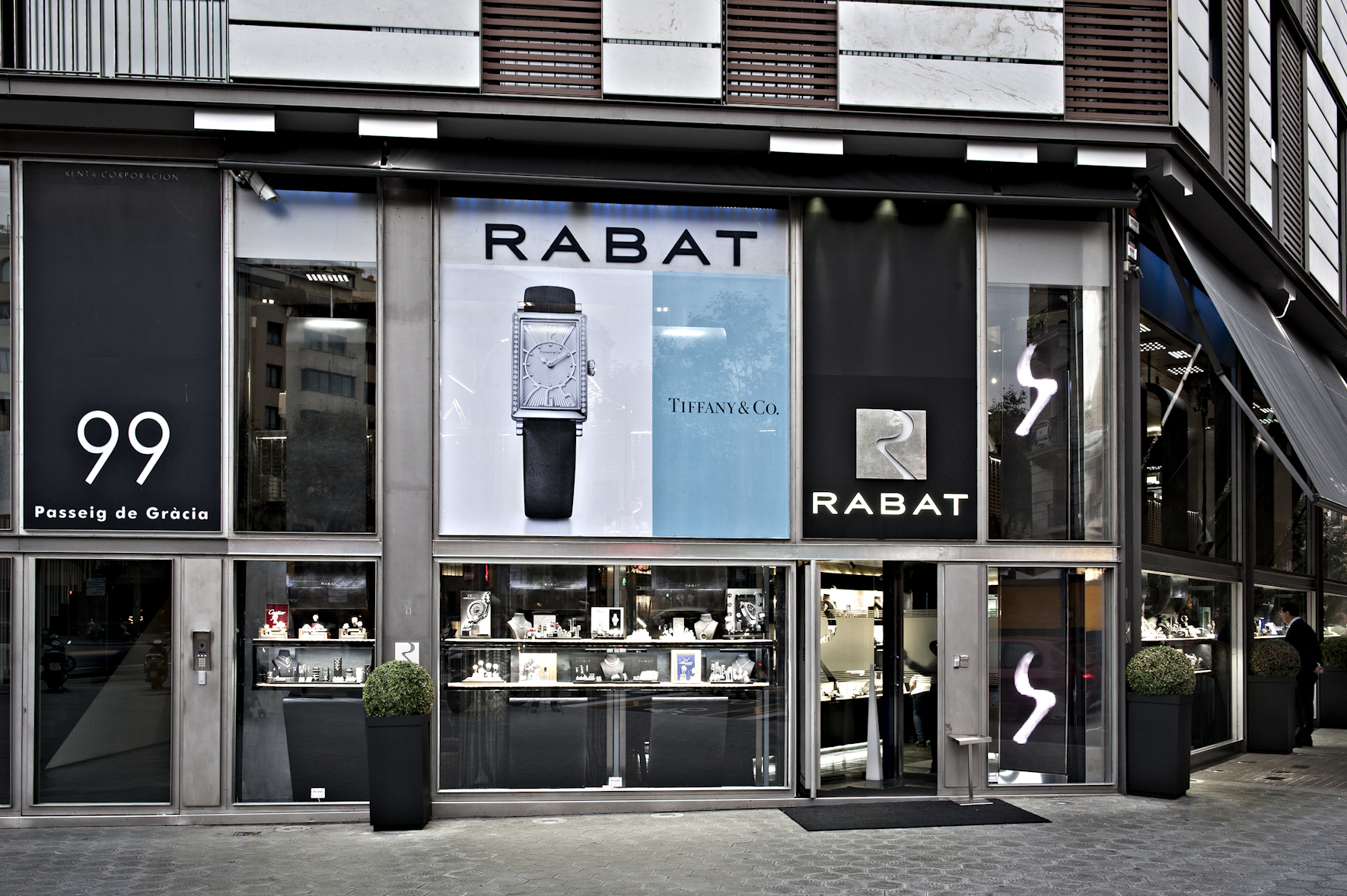 retail-vinilo-escaparate-rabat-barcelona.pdf